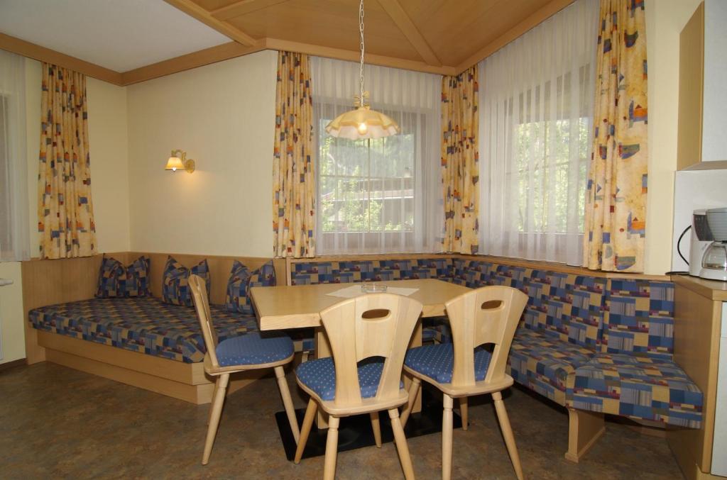 Appartement Zottl Mayrhofen Ruang foto